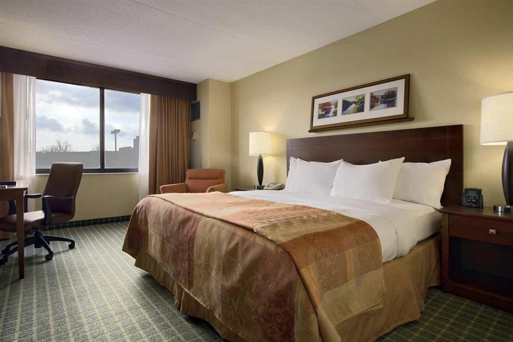 Hilton North 3* Indianapolis