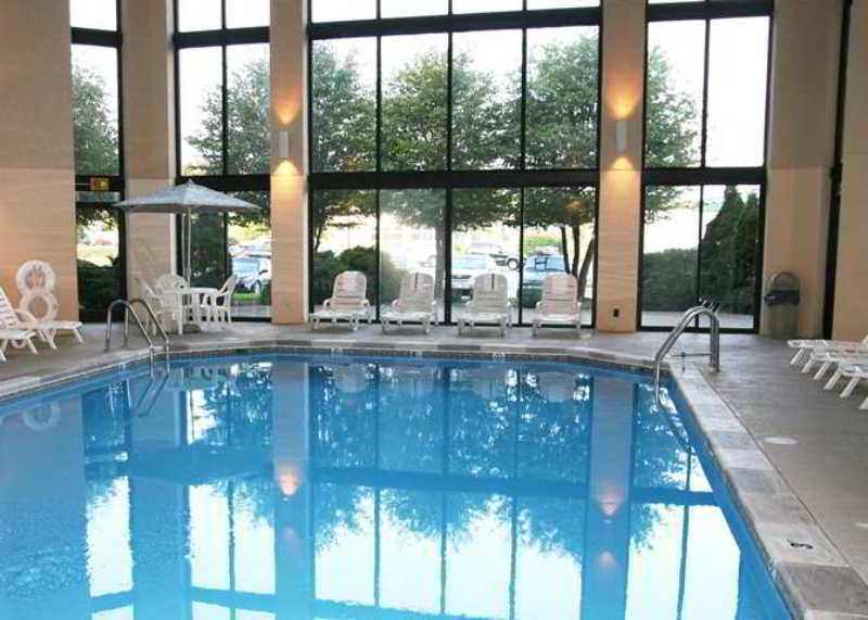 Hampton Northeast/castleton 3* Indianapolis