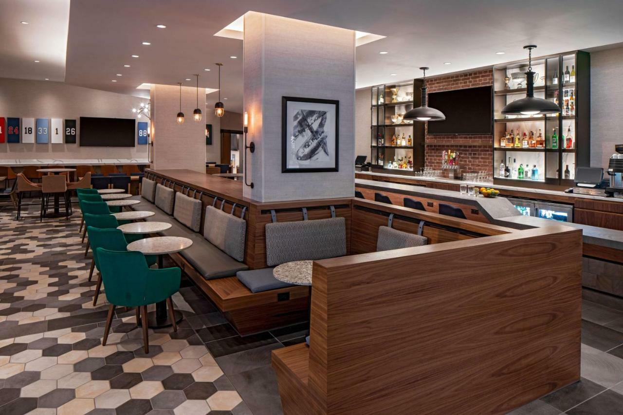 Hyatt House Downtown Hotel 3*