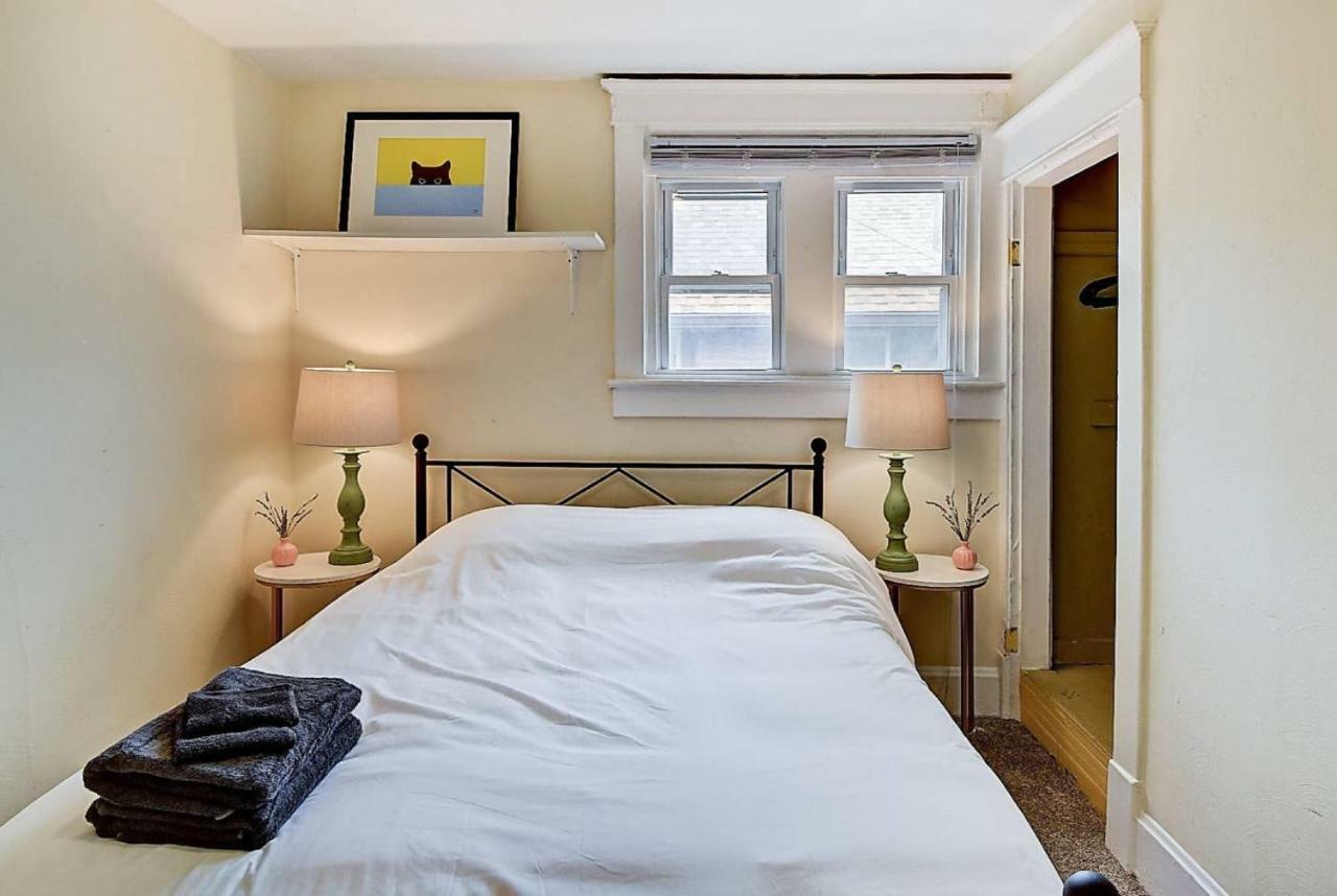 Designer House 5br! Steps To Downtown/fountain Sq! Bed & Breakfast