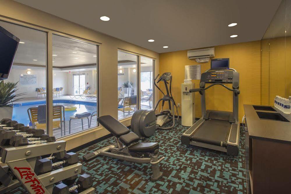 Fairfield & Airport Hotel 3*