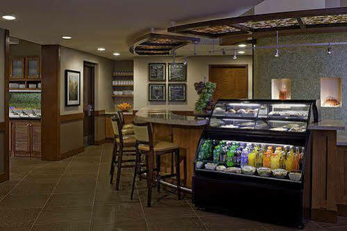 Hyatt Place Airport 3* Indianapolis