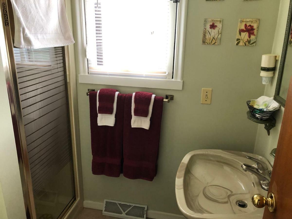 The Harney House Bed & Breakfast 2*