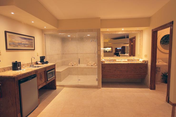 Sybaris Pool Indianapolis Love hotel 2*