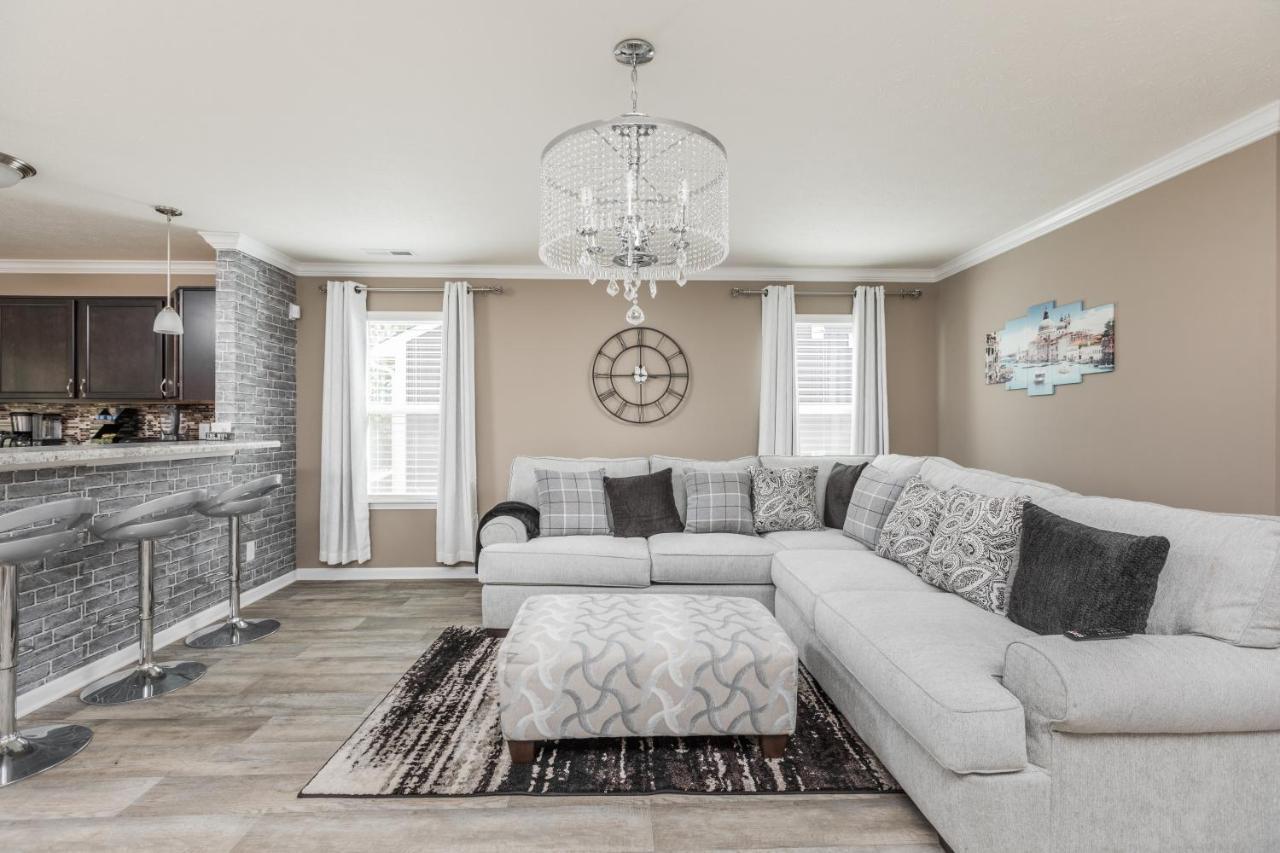 Brand New 5 Beds Luxury In A Perfect Location *
