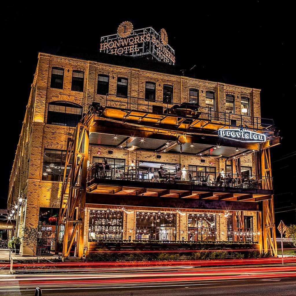 Ironworks Indy Hotel 4*