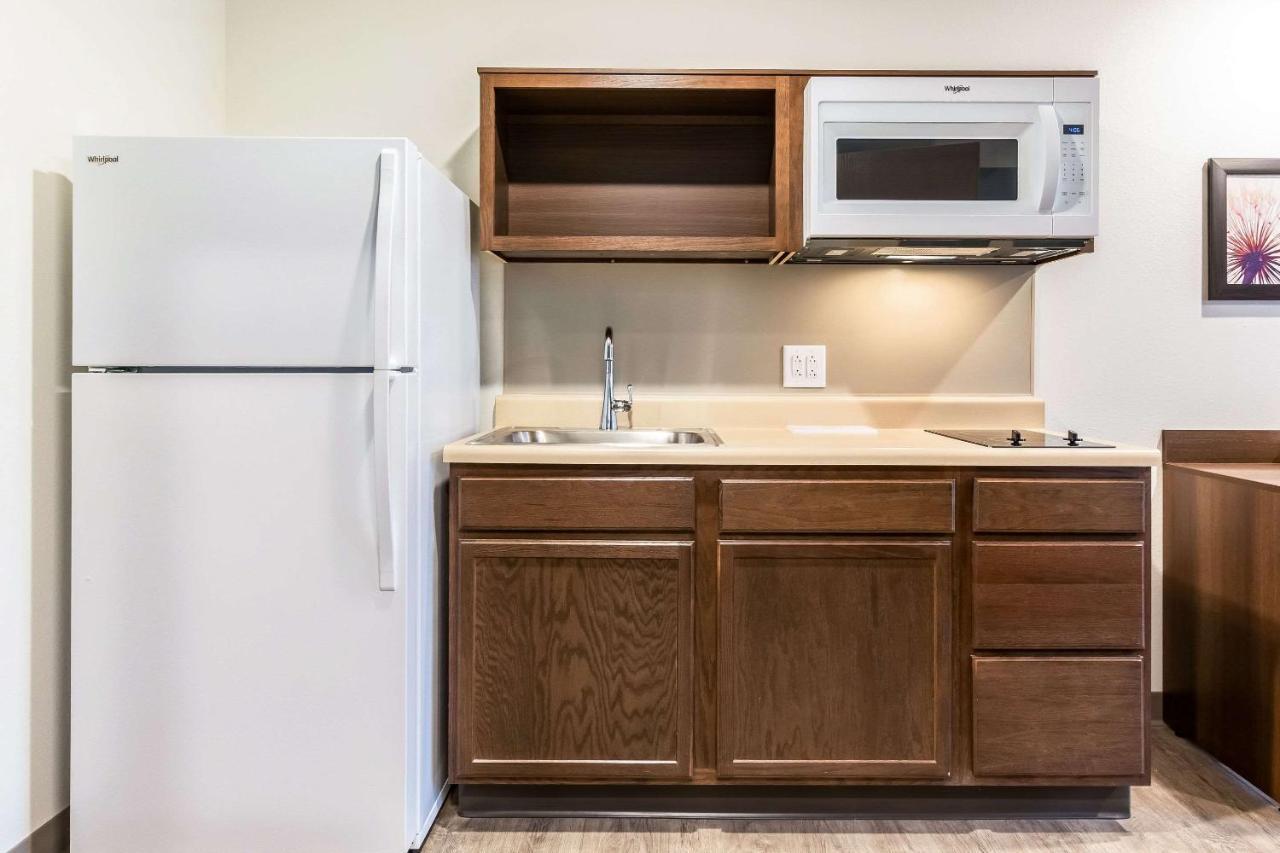 Hotel Woodspring Castleton Indianapolis
