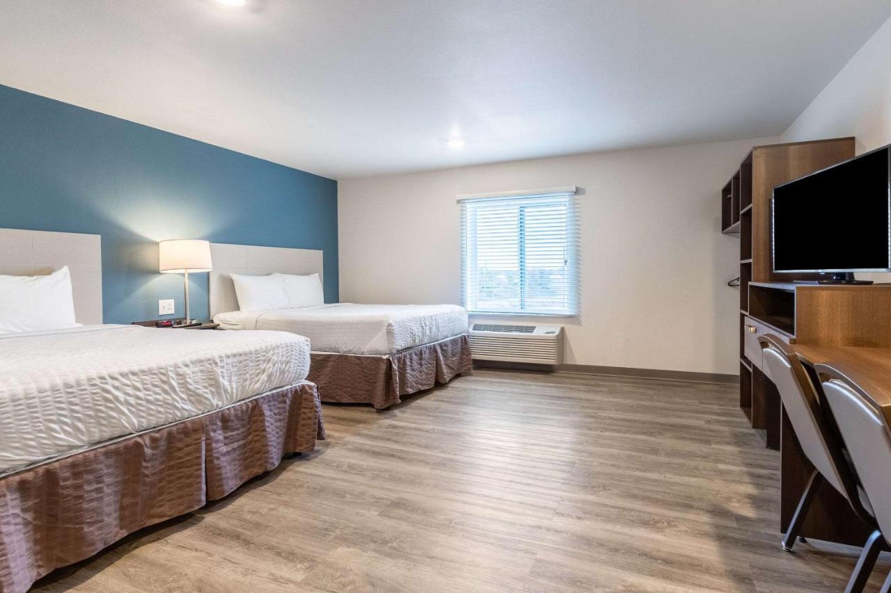 Woodspring Castleton Indianapolis