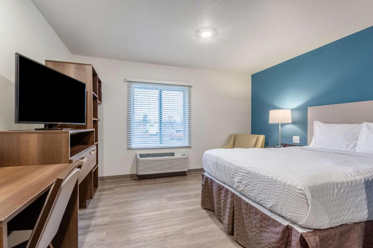 Woodspring Castleton Hotel 3*