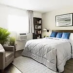 Intown Suites Extended Stay Indianapolis In -I70 Post Drive