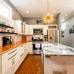 The Colorful Cottage Charming Fountain Square Home