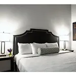 Contemporary 2Br 2Ba Apartment By Cozysuites