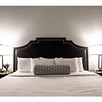 Contemporary 2Br 2Ba Apartment By Cozysuites