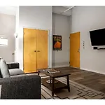 Contemporary 2Br 2Ba Apartment By Cozysuites