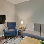 Capital City Delight-Close To Speedway Downtown And Easy Access To Highways