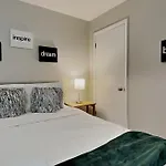 Capital City Delight-Close To Speedway Downtown And Easy Access To Highways