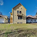 Rockaway Rookwood Retreat- Unit 1