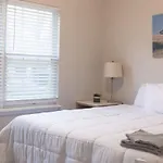 Chapel Hill Charmer- Close To Interstates