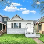 Charming Home In Fountain Square