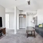 Spacious 2Br Apt On Mass Ave W Kitchen