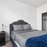 2Br Balcony Suite Gym & Pool Downtown At Cityway
