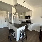 Downtown Studio With Full Kitchen And Bath