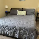 Mins To Mass Ave -Workspace, Smart Tv & Ac