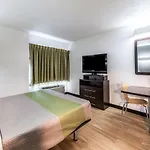 Studio 6-Indianapolis, In