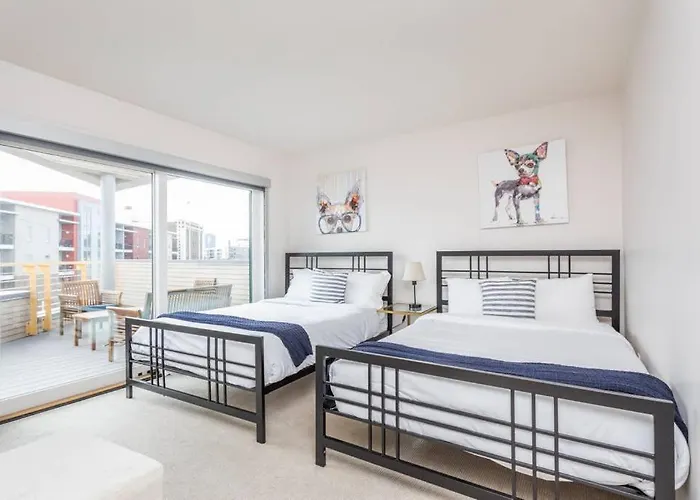 Upscale 3Br Penthouse By Cozysuites