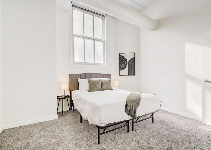 Cozysuites - 2Br With Direct Skybridge Access #4