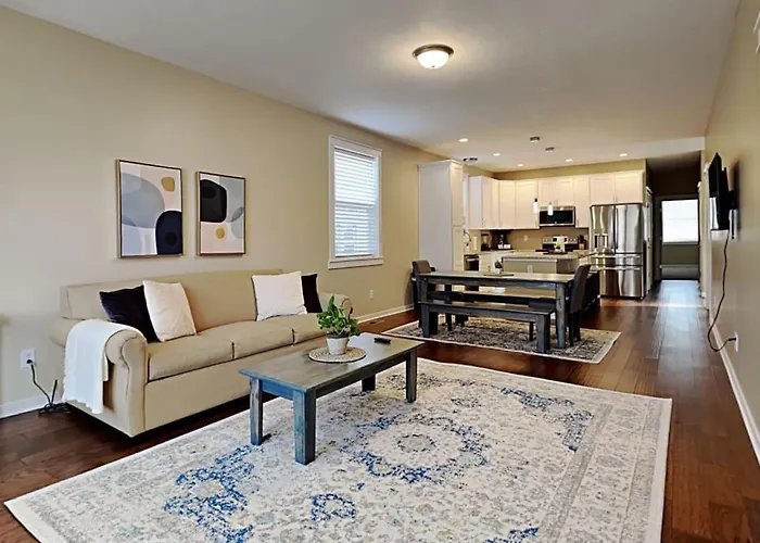 Rockaway Rookwood Retreat- Unit 1