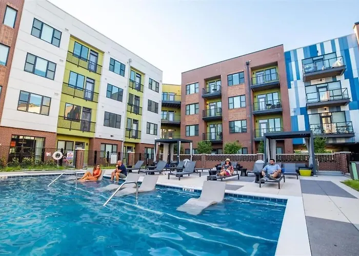 2Br Balcony Suite Gym & Pool Downtown At Cityway