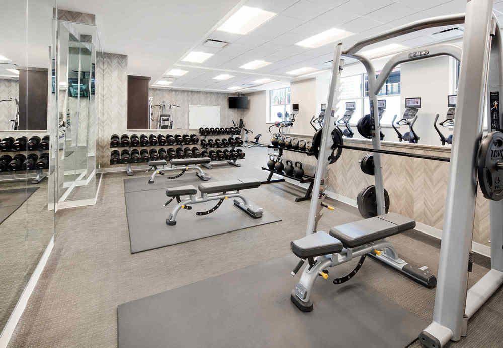 Springhill Downtown Hotel