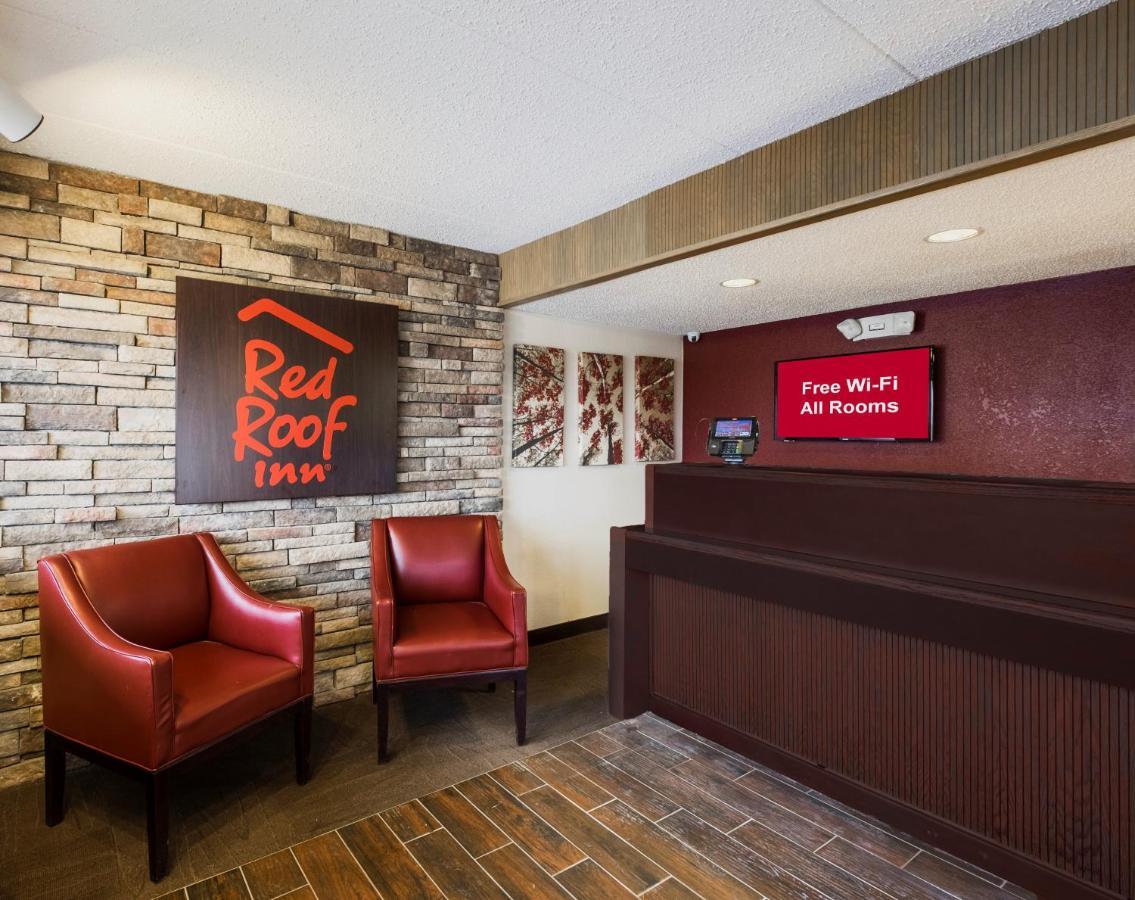 Red Roof South 2*