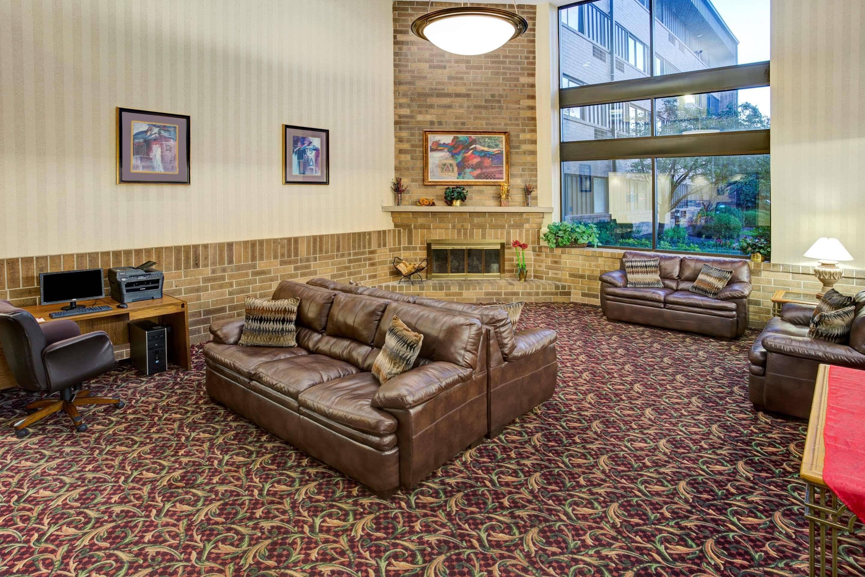 - Airport Area N By Ihg Hotel Indianapolis