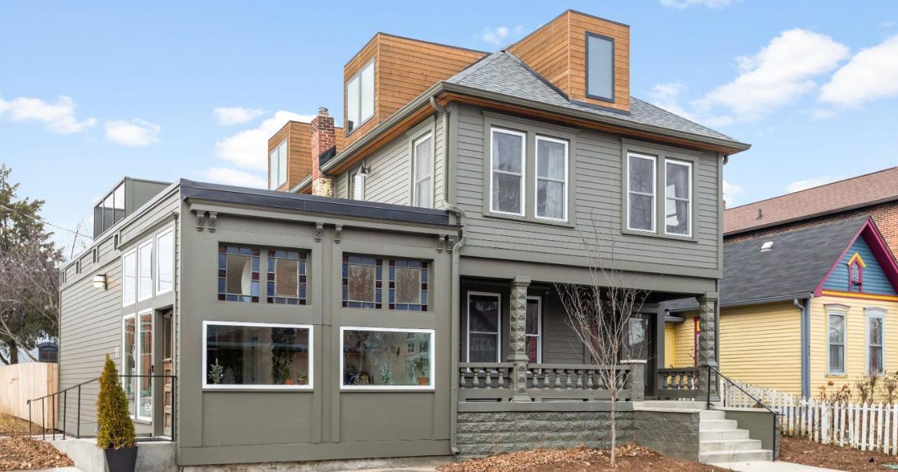 Modern Architect's Duplex By Cozysuites Indianapolis
