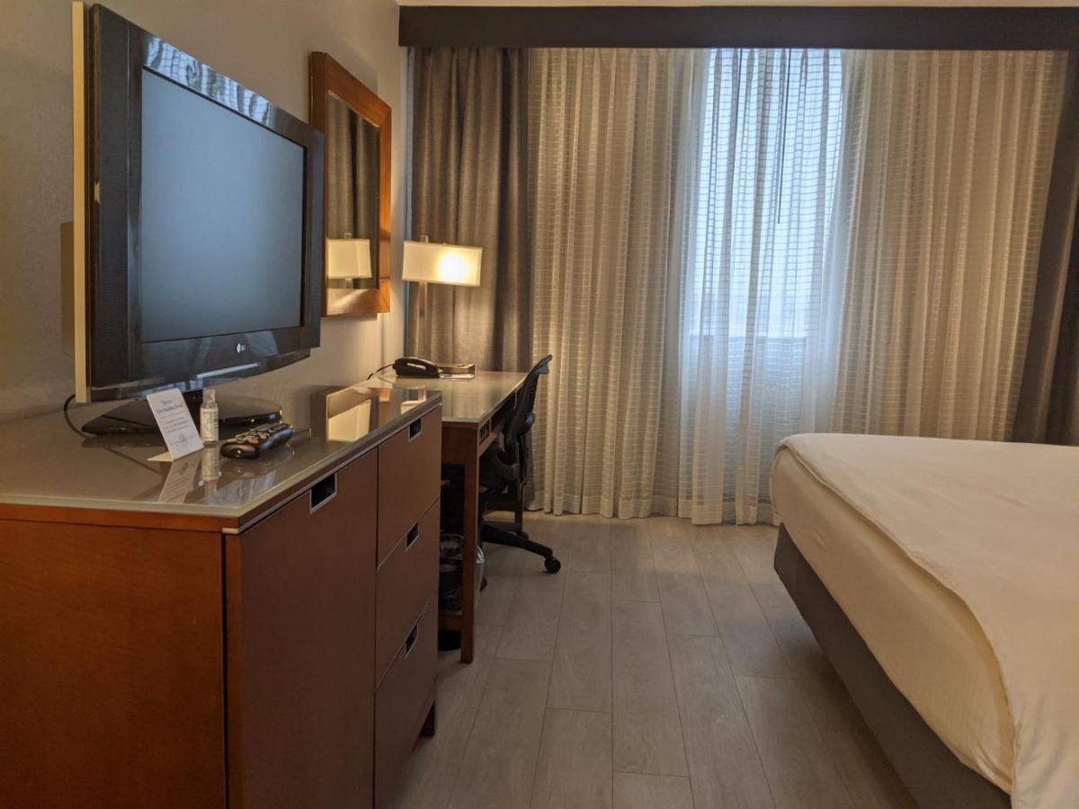 Wyndham Airport Hotel Indianapolis