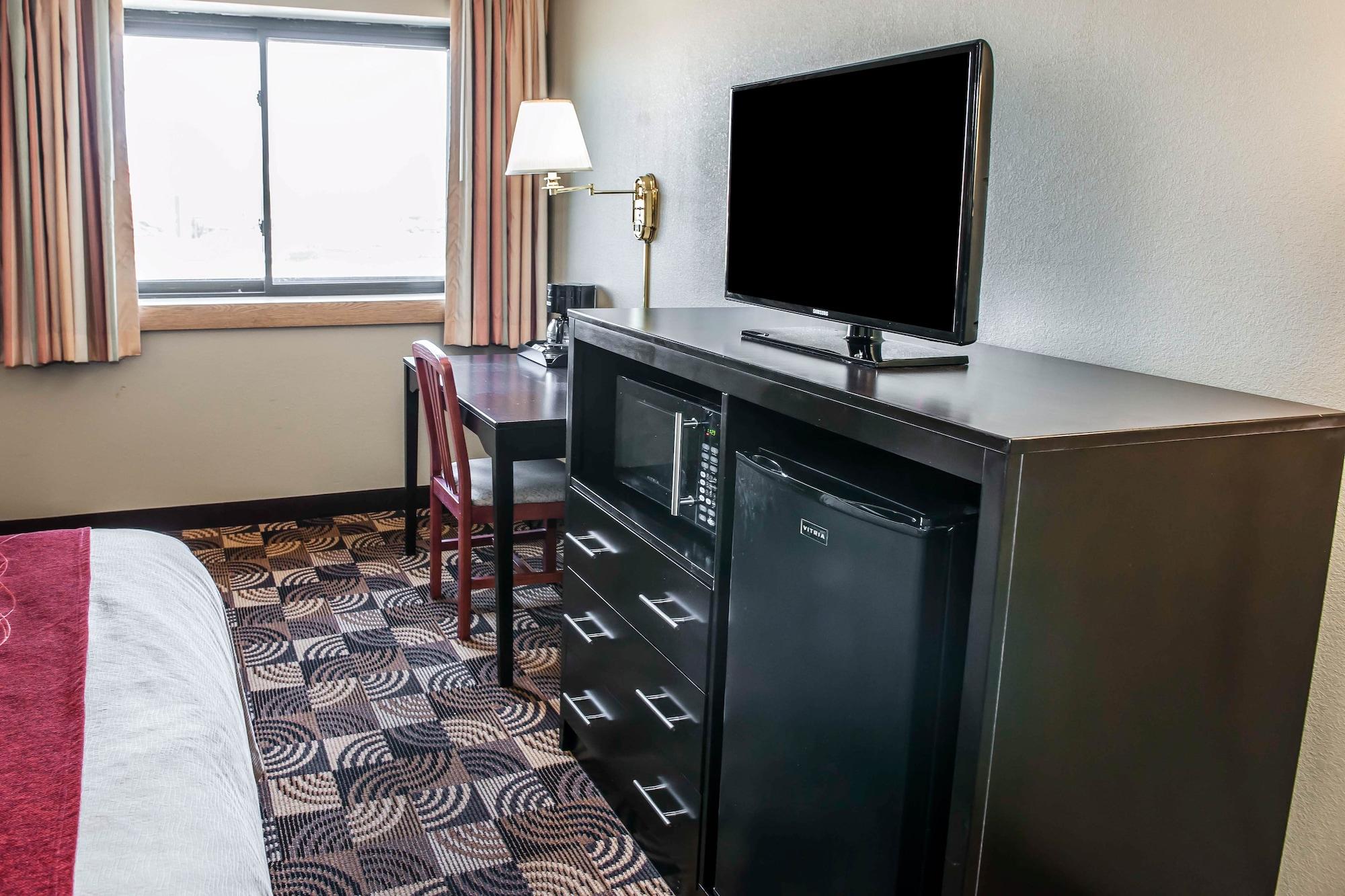 Comfort & North At The Pyramids Hotel 3*