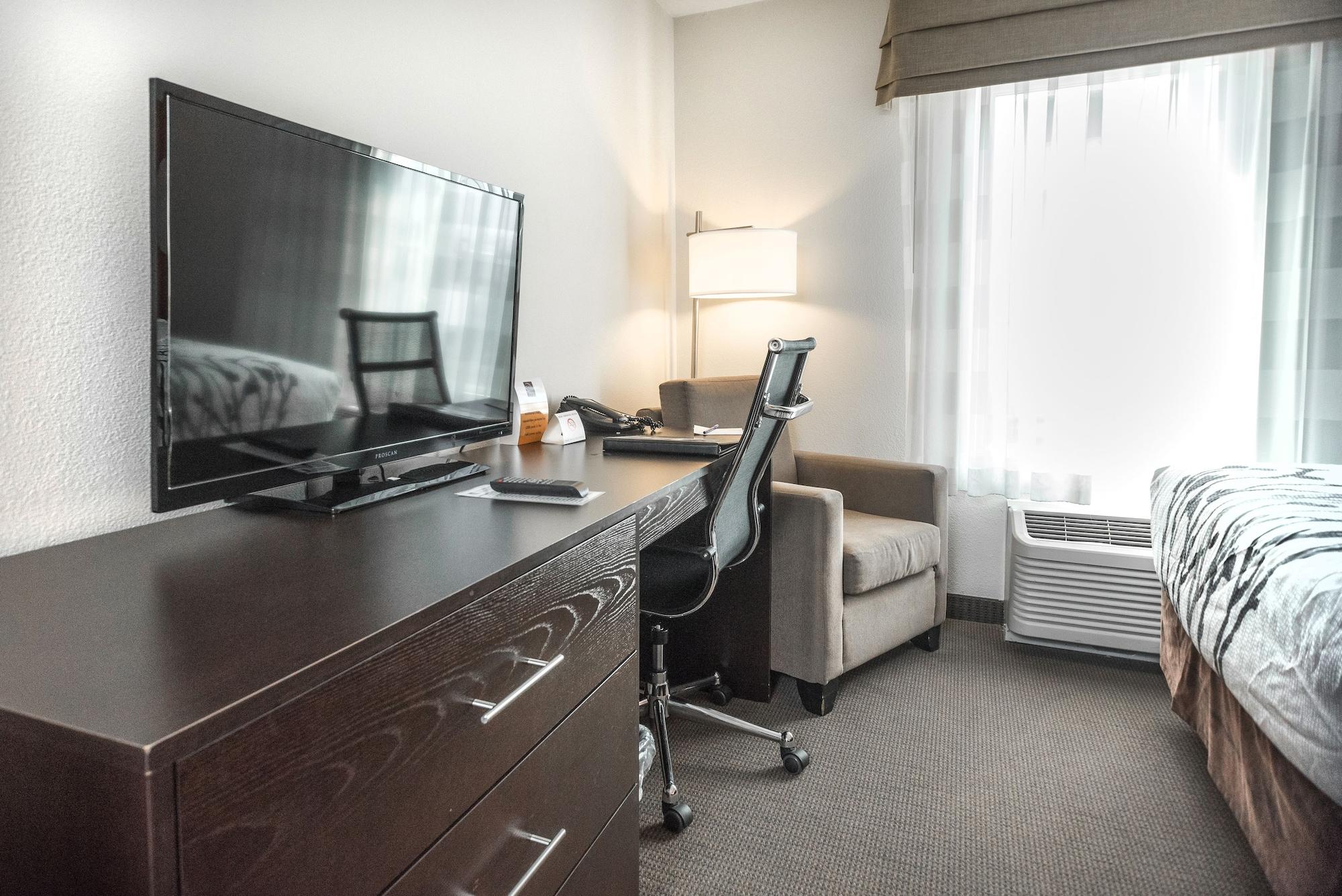 Hotel Sleep & And Conference Center Downtown