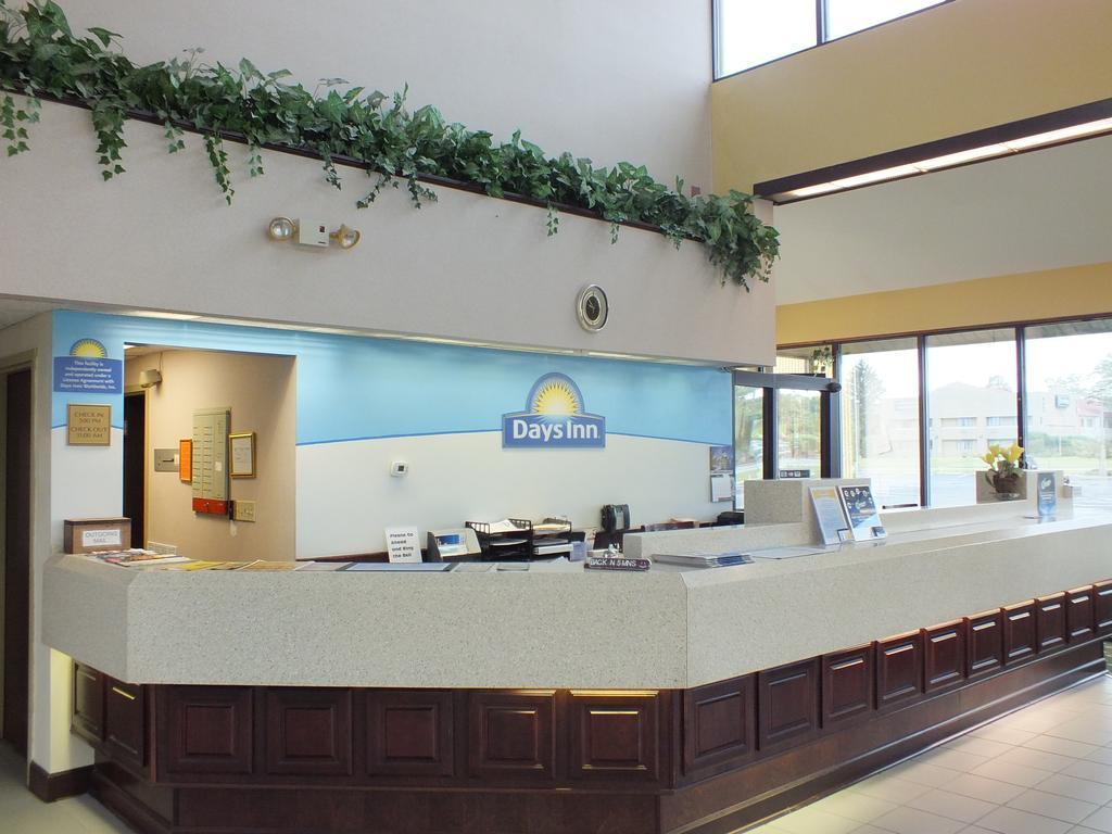 Days By Wyndham Northeast Hotel Indianapolis