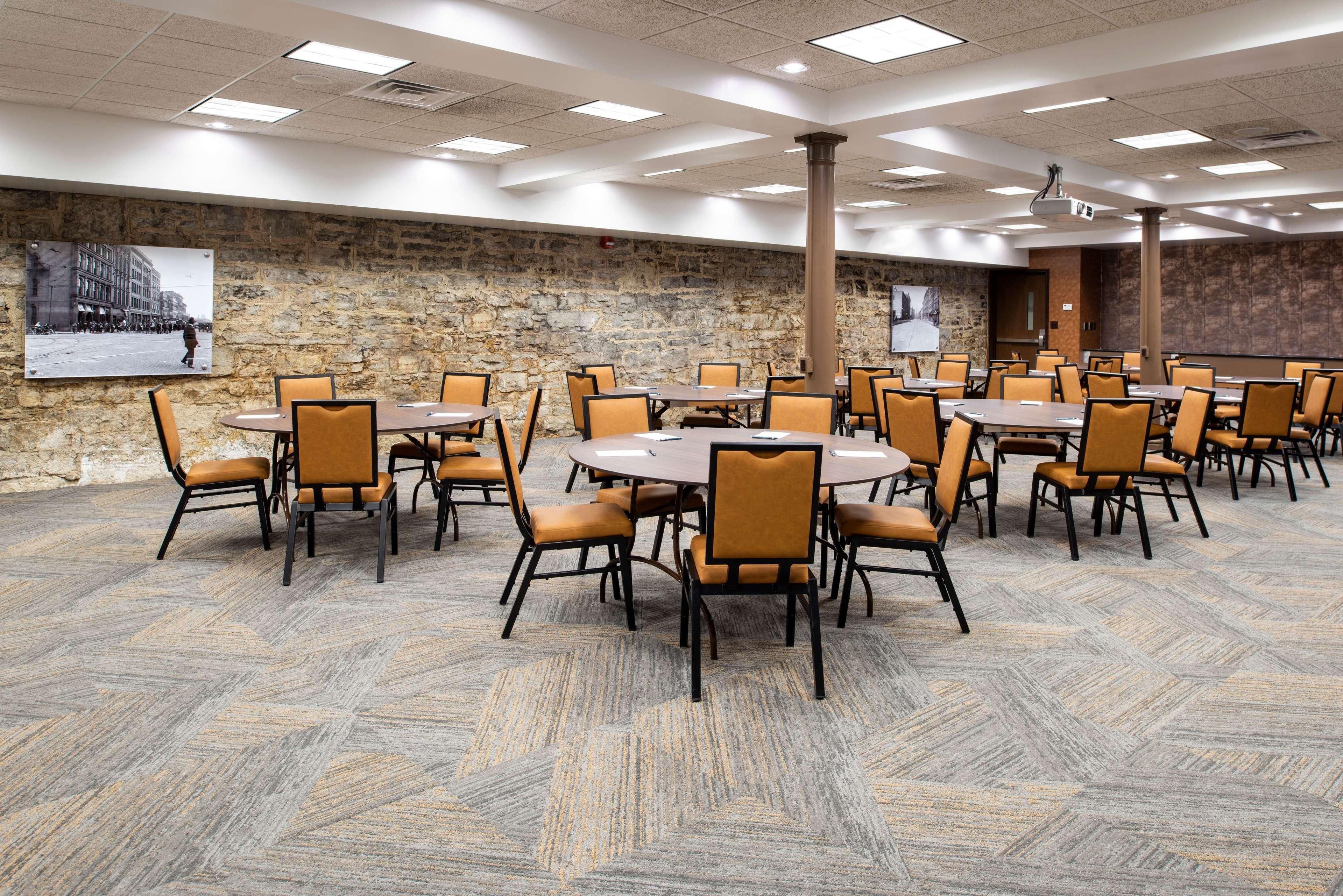 Homewood By Hilton Downtown Hotel Indianapolis