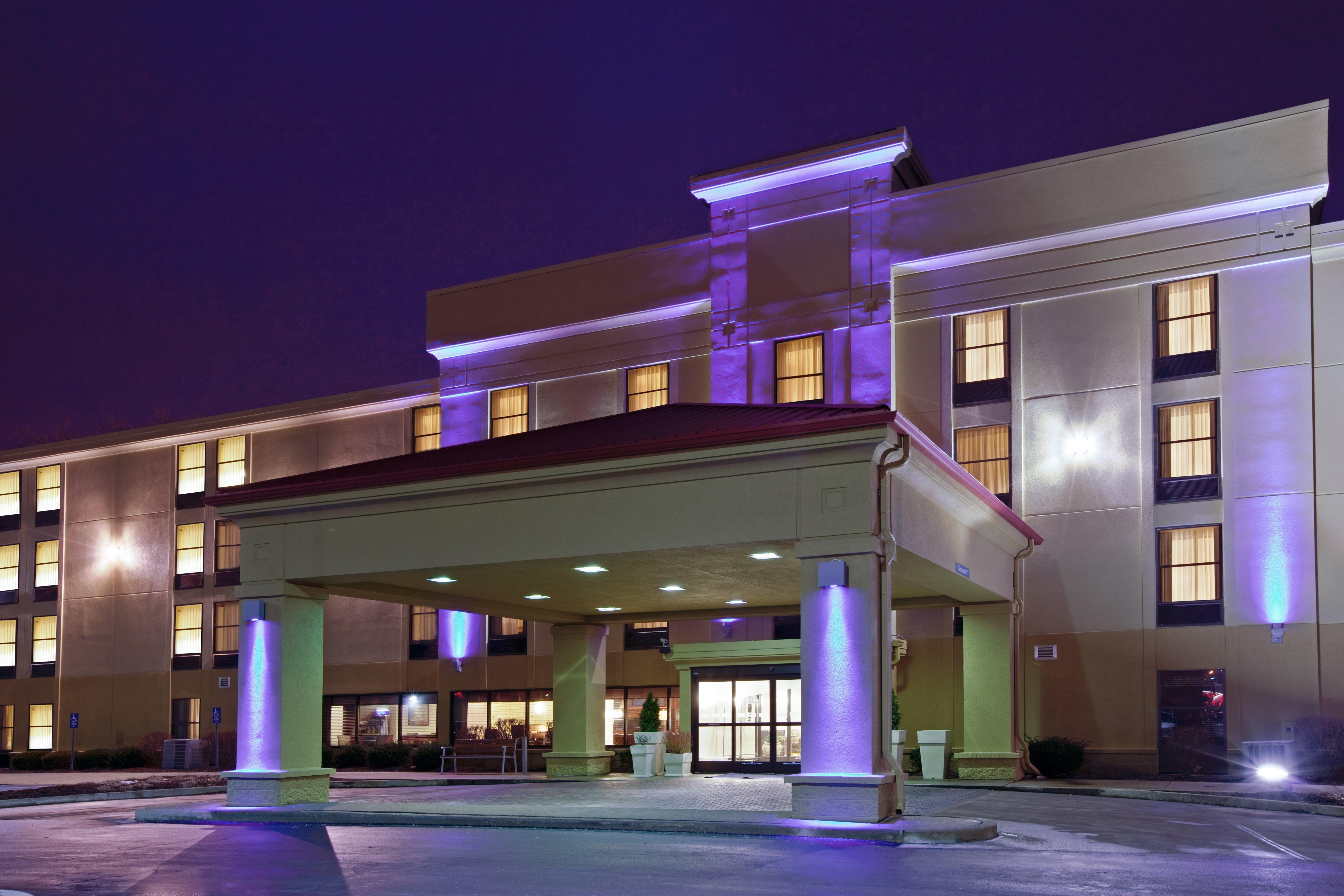 Hotel Express South By Ihg Indianapolis