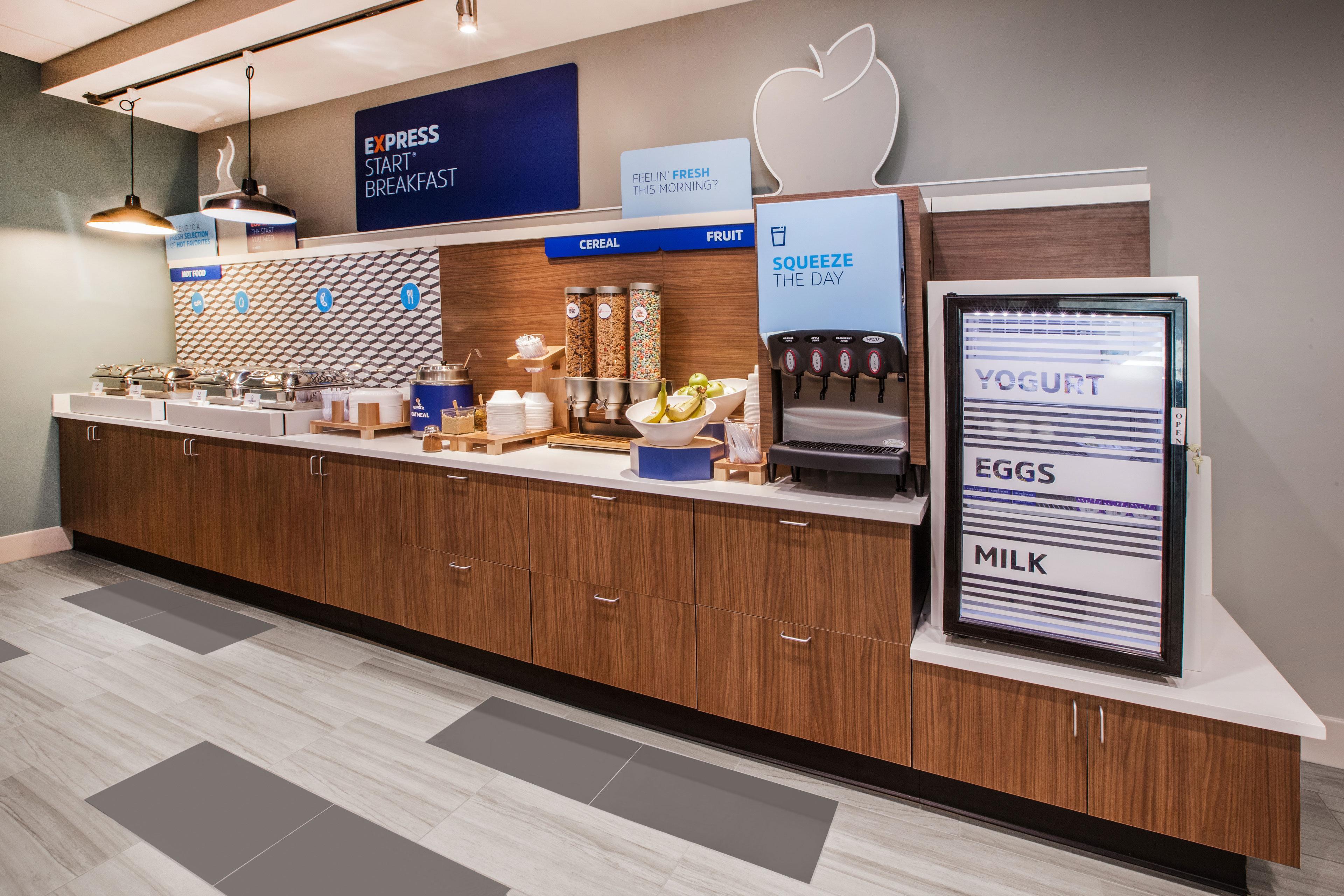 Hotel Express South By Ihg Indianapolis