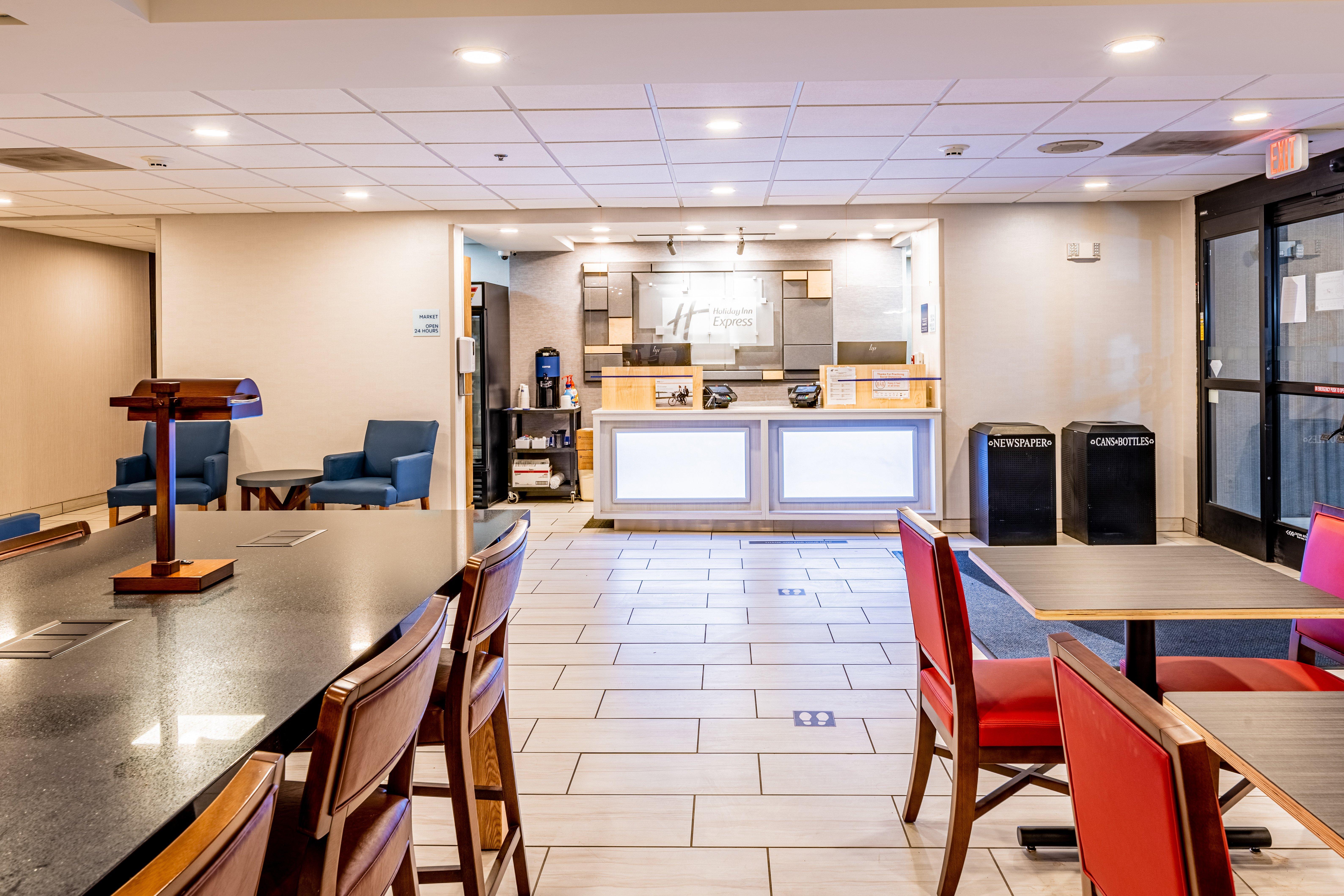 Express South By Ihg Hotel Indianapolis