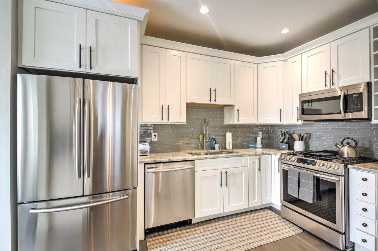 Vacation 2 Mi To Downtown! Holiday home