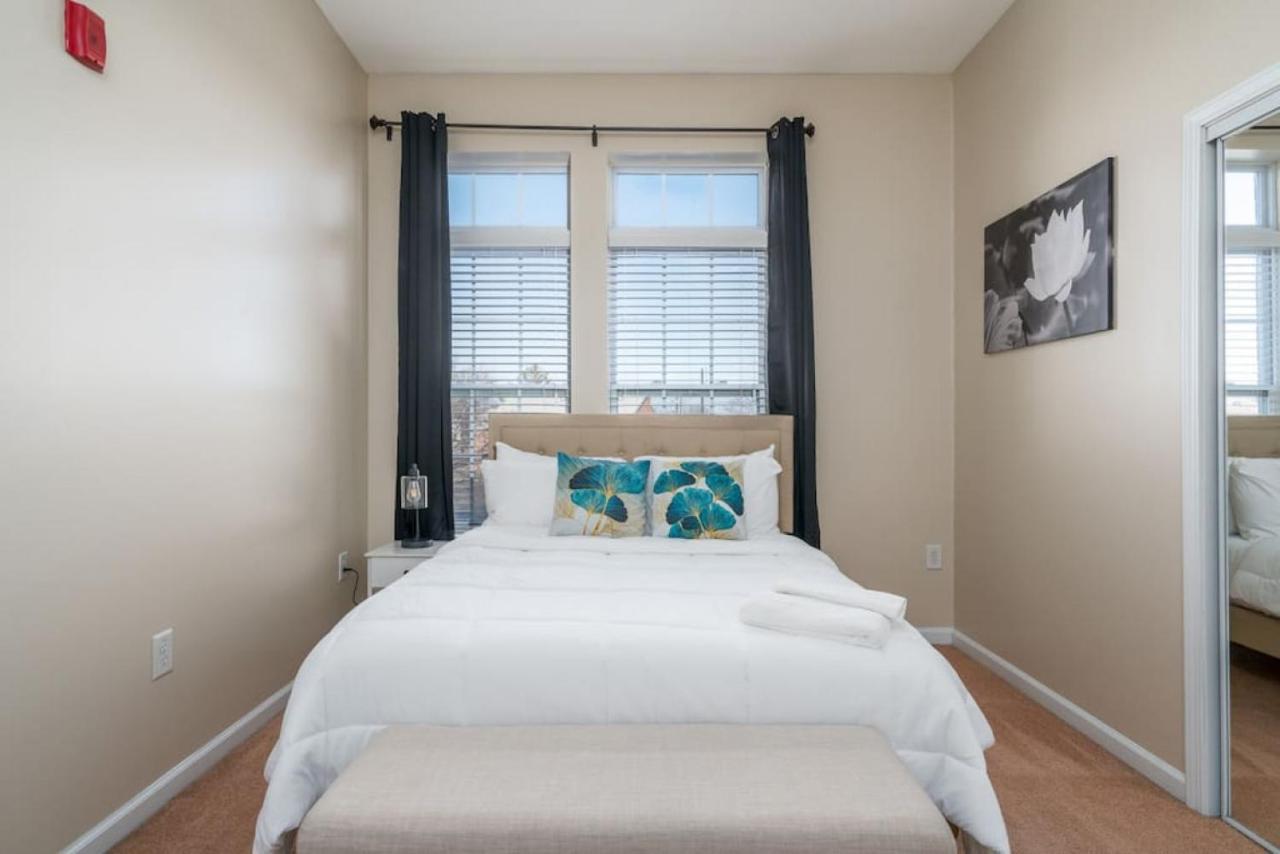 Private Bedroom Downtown Indy - Shared