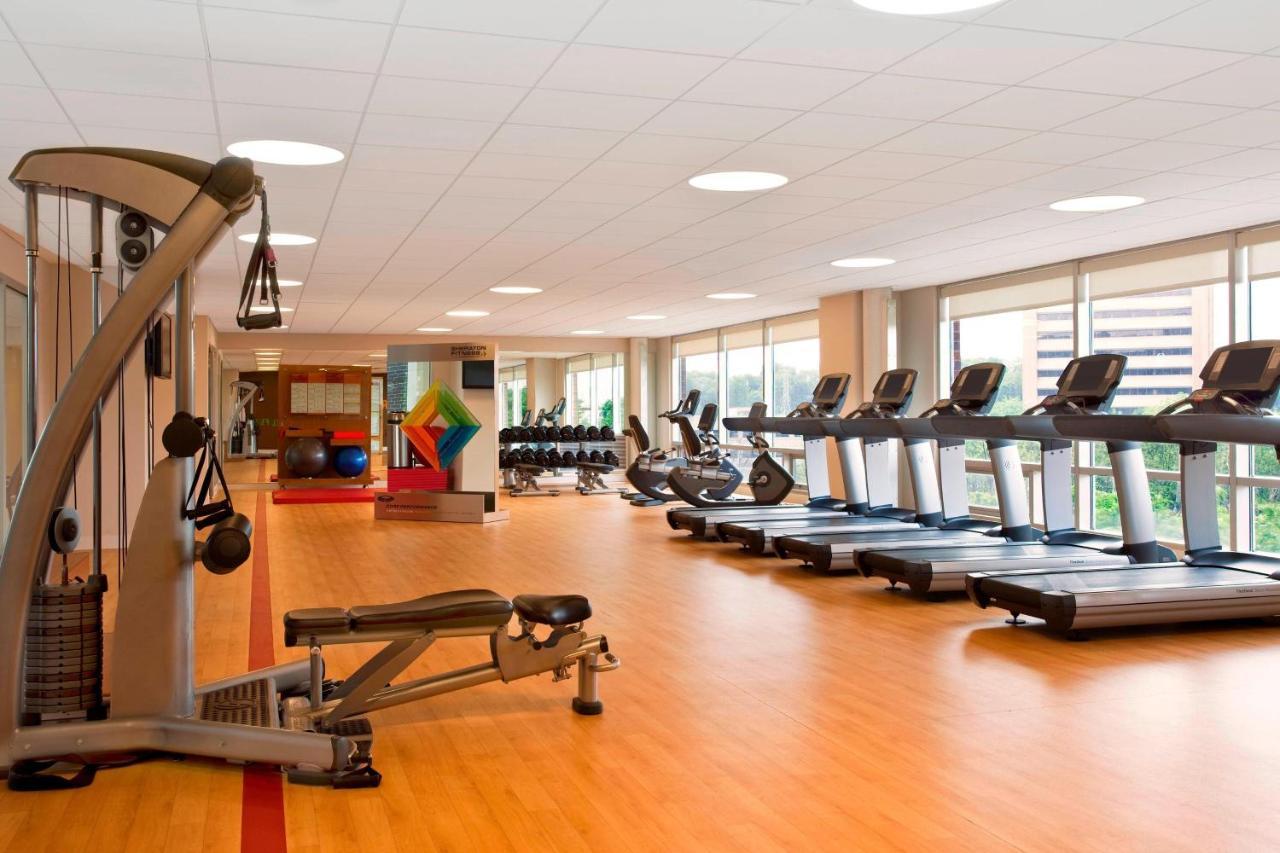 Sheraton At Keystone Crossing 3*
