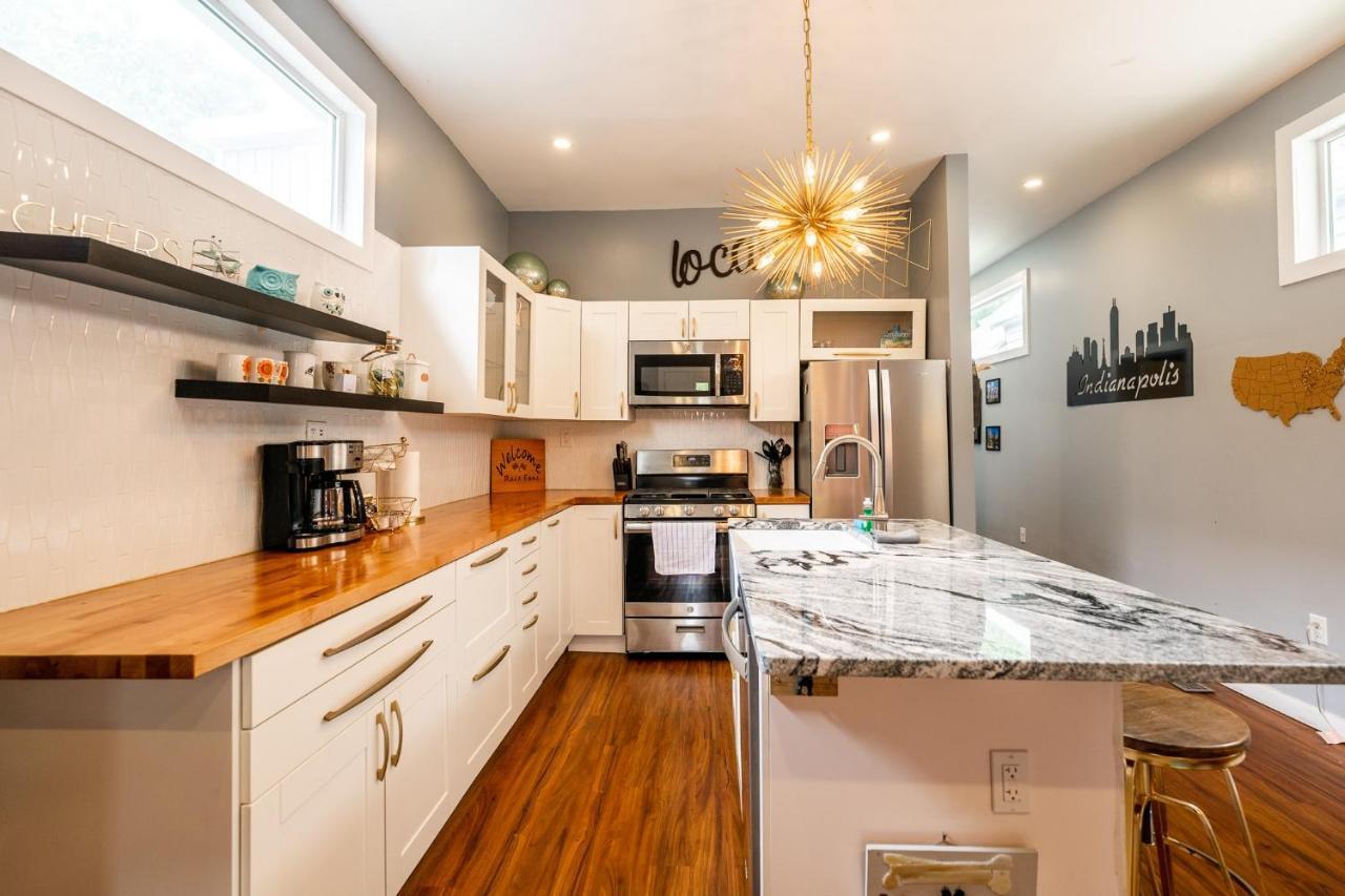 The Colorful Charming Fountain Square Holiday home