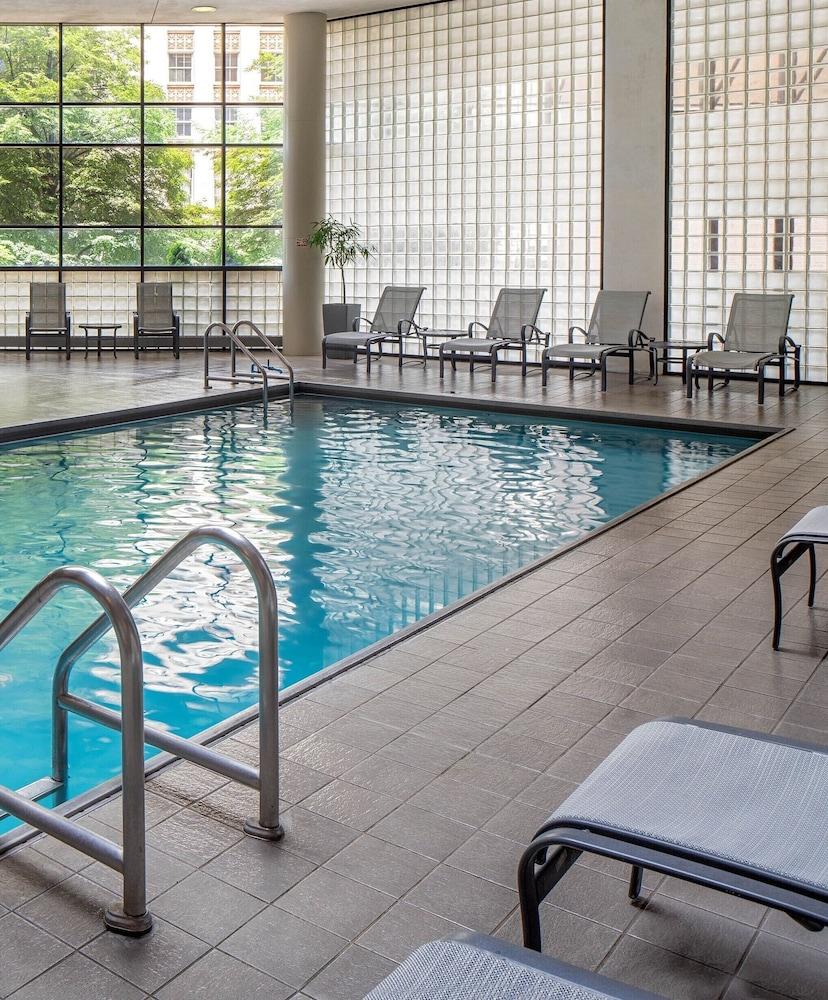 Hotel Hyatt Regency At State Capitol 4*