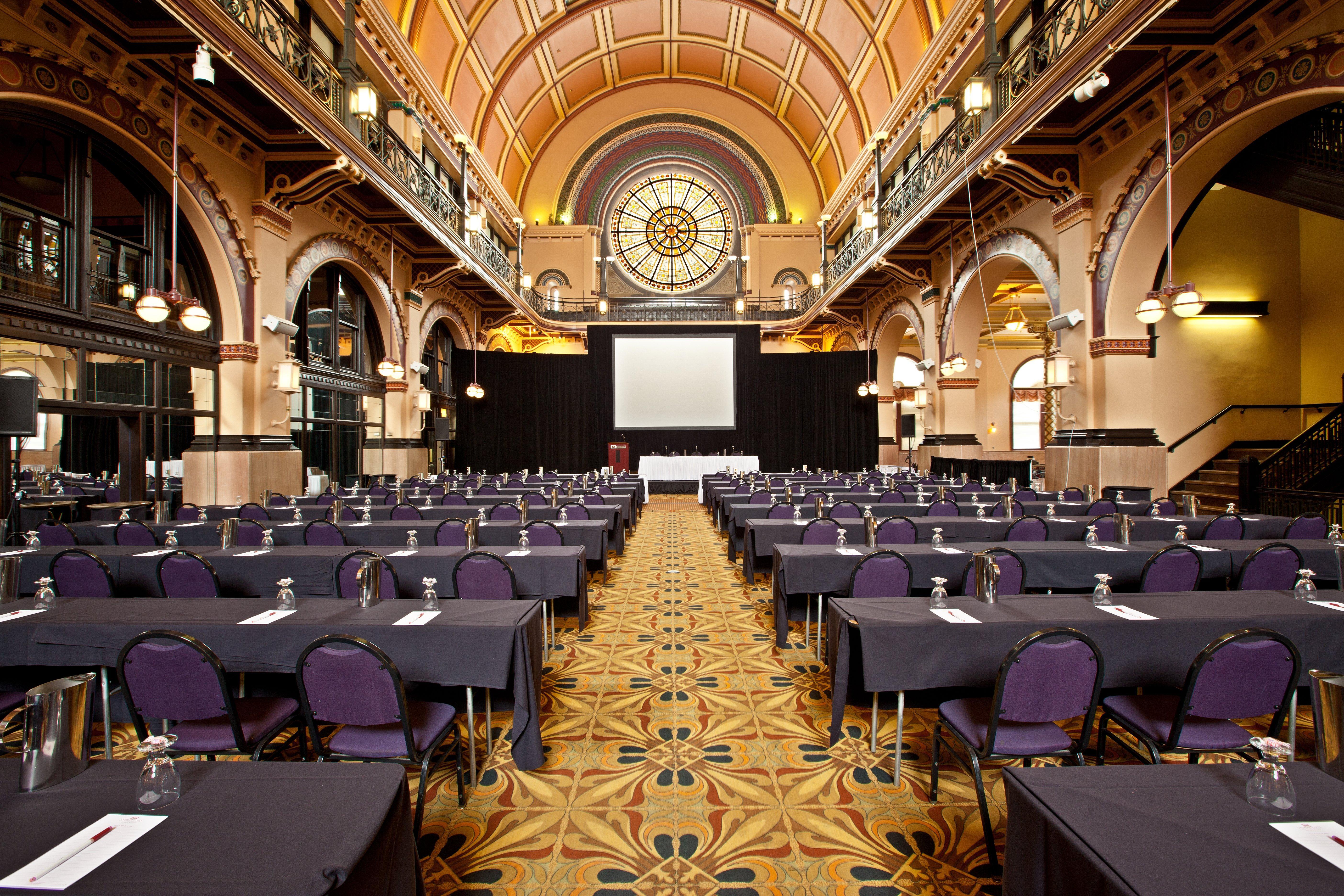 Crowne Plaza Indianapolis-dwtn-union Stn By Ihg 4* Indianapolis